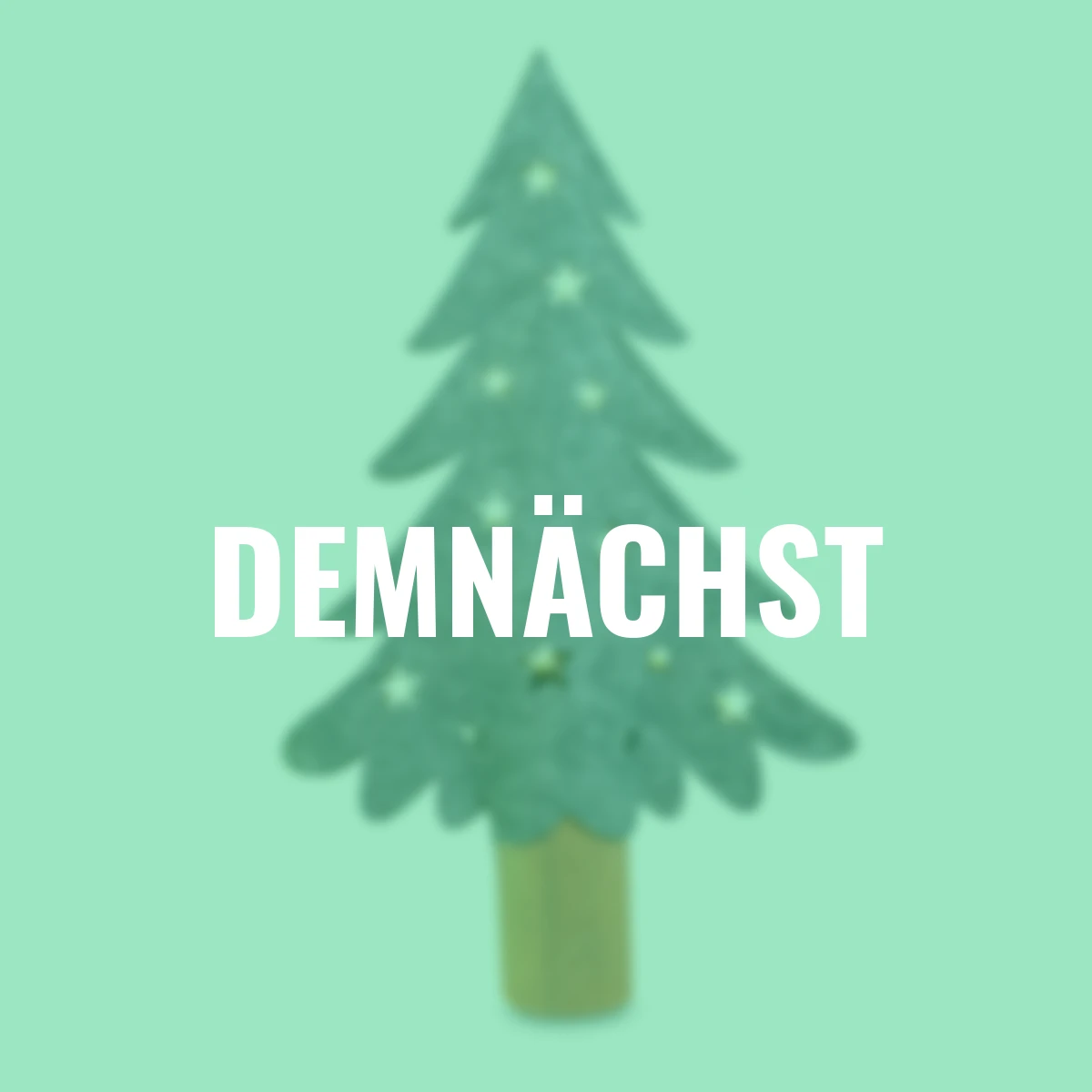 Tannenbaum auf Holzsockel mit LED