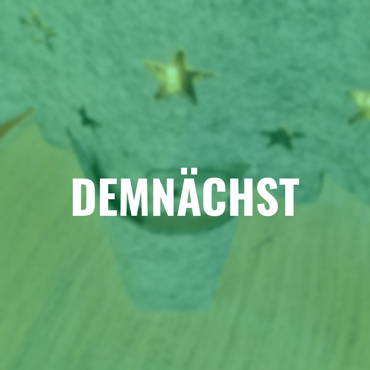 Tannenbaum auf Holzsockel mit LED